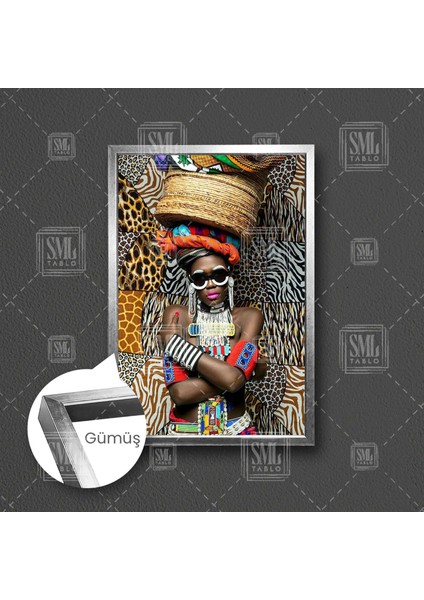 Kafasında Hasır Sepetli Afrikalı Kadın Etnik Geleneksel Kıyafet Çerçeveli Dikey Kanvas Tablo