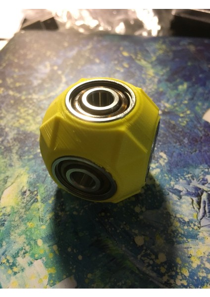 Küp Fidget - Azaltan Eğlenceli Fidget Spinner THN2333219