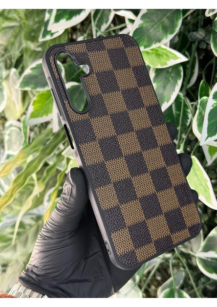 Samsung Galaxy A15 Dama ve Leopar Desenli Kılıf