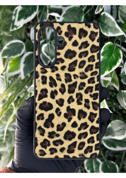 Samsung Galaxy S25 Dama ve Leopar Desenli Kılıf modelleri