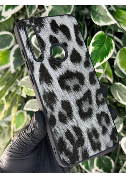 Xiaomi Redmi Note 8 Dama ve Leopar Desenli Kılıf