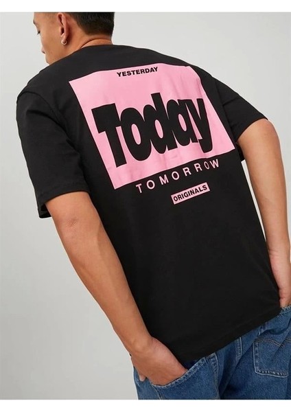 Sırt Baskılı Erkek T-Shirt modelleri