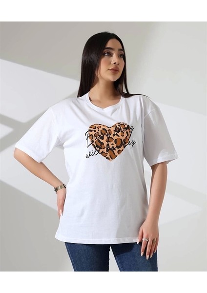 Leopar Kalp Baskılı Kadın T-Shirt