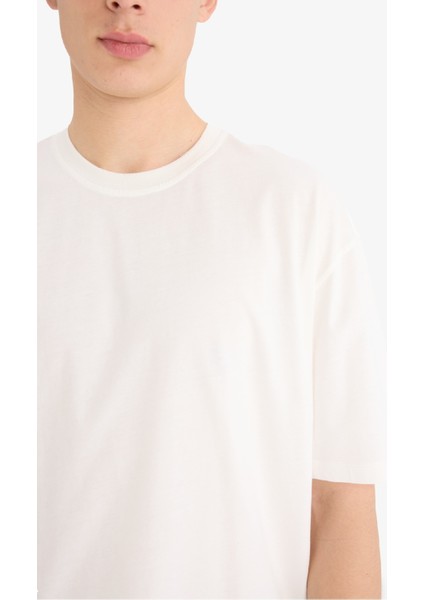 %100 Pamuk Oversize Geniş Kalıp Bisiklet Yaka Basic Düz Kısa Kollu Beyaz Tişört T7037AZ25SM indirimleri
