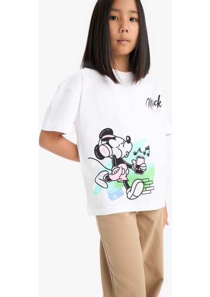 Kız Çocuk Disney Mickey & Minnie Oversize Geniş Kalıp Bisiklet Yaka Sırt Baskılı Kısa Kollu Tişört E2618A825SM fiyatları