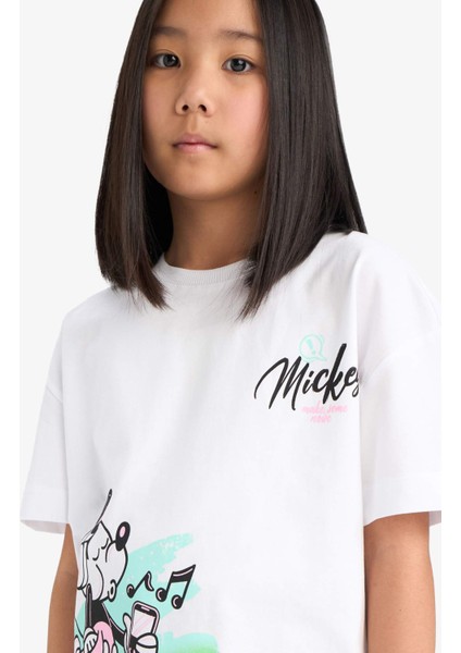 Kız Çocuk Disney Mickey & Minnie Oversize Geniş Kalıp Bisiklet Yaka Sırt Baskılı Kısa Kollu Tişört E2618A825SM modelleri