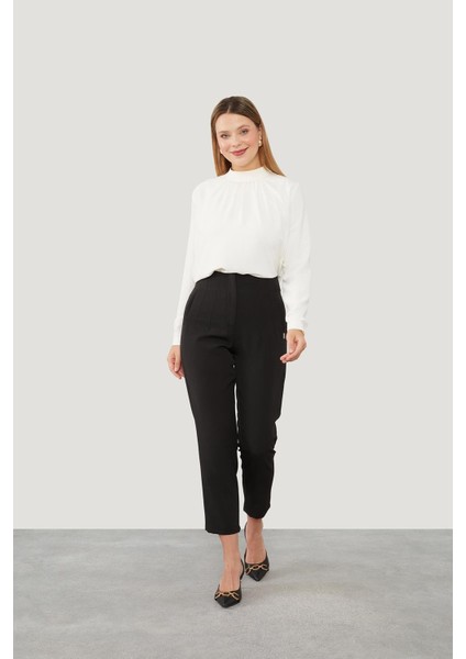 Siyah Çift Pliseli Kumaş Havuç Pantolon fiyatları