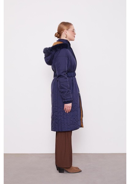 Lacivert Kürk Şapkalı Şişme Mont modelleri