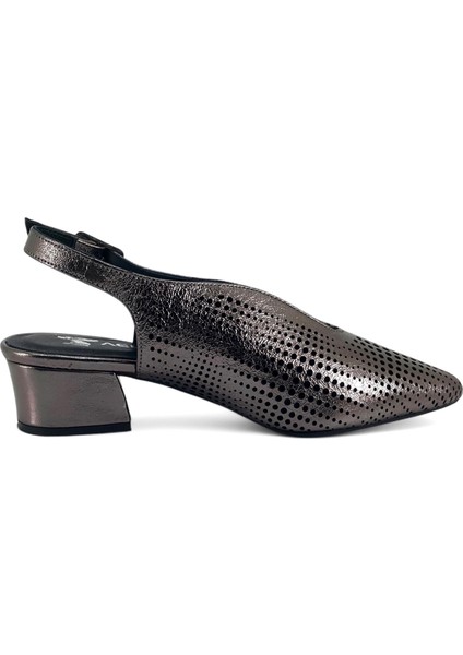 25460933 25YA Kadın Günlük Ayakkabı Platin modelleri