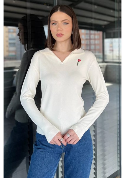 Kadın Polo Yaka Gül Işlemeli Triko Bluz P-00016264