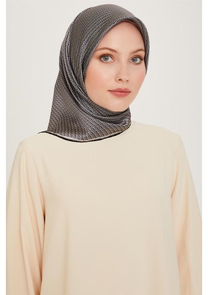 Klasik Desenli Twill Saf İpek Eşarp 9250D 01
