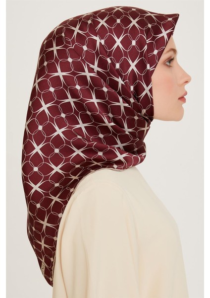 Monogram Desenli Sura Saf İpek Eşarp 9207D 01 81 fiyatları