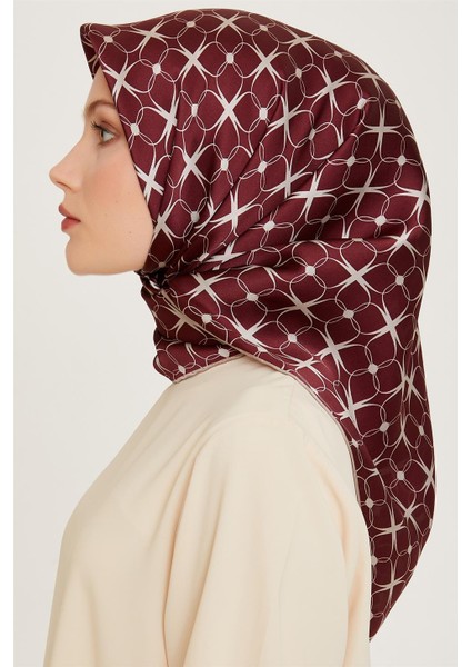 Monogram Desenli Sura Saf İpek Eşarp 9207D 01 81 modelleri
