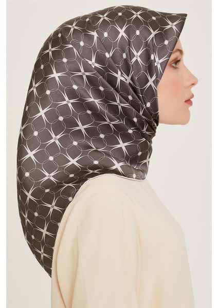 Monogram Desenli Sura Saf İpek Eşarp 9207D 01 85 fiyatları