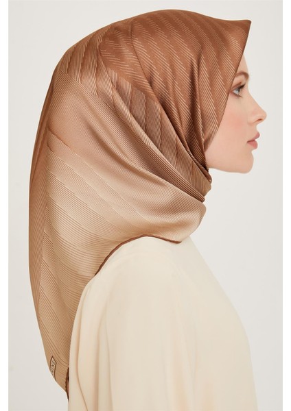 Geometrik Desenli Twill Saf İpek Eşarp 9237D 01 fiyatları