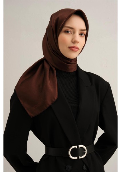 Jakarlı Ipek Eşarp 2000 (J) - Monogram Desenli - 732 Acı Kahve