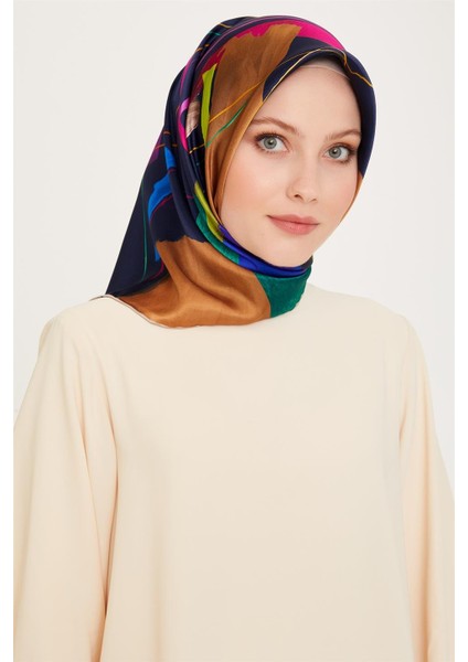 Geometrik Desenli Twill Saf İpek Eşarp 9241D 80