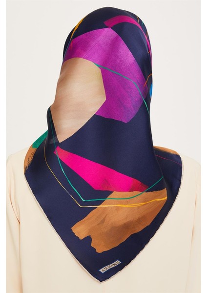 Geometrik Desenli Twill Saf İpek Eşarp 9241D 80 fırsatları