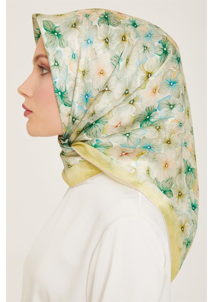 Soft Yeşil Çiçek Desen Tivil İpek Eşarp 9108 - 02 modelleri