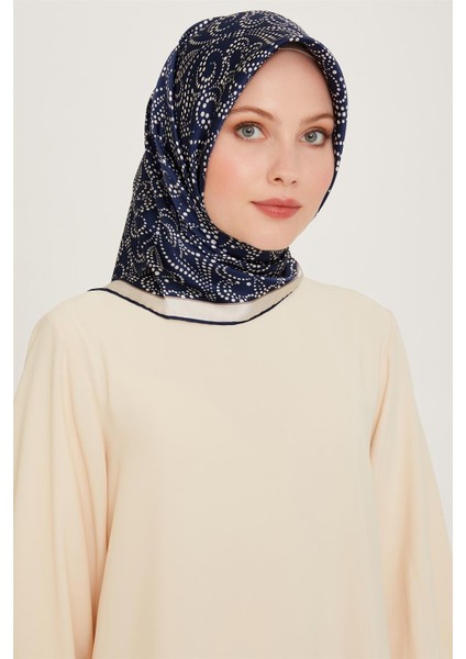 Klasik Desenli Sura Saf İpek Eşarp 9246D 07