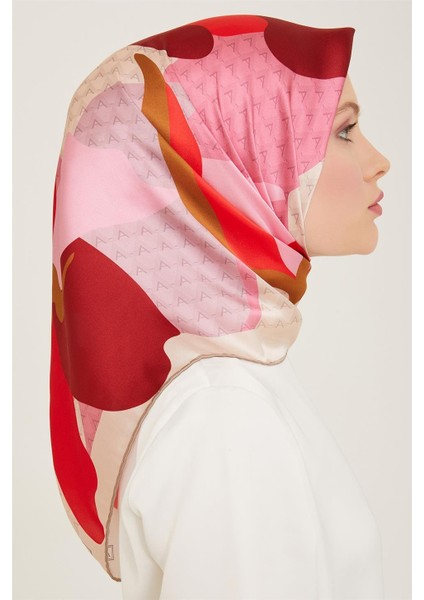 Geometrik Desenli Sura İpek Eşarp 24Ya9120 05