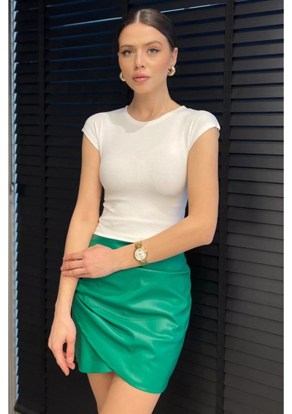 Bisiklet Yaka Sıfır Kol Kadın Tişört P-00016211