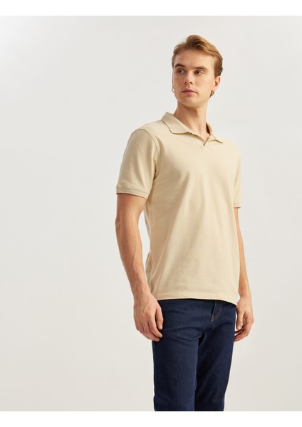 Pamuklu Pike Kumaş Kısa Kollu Regular Fit V Yaka Polo Tişört