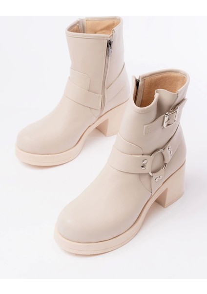 5109-3042 Bej Toka Aksesuarlı Fermuarlı Kalın Topuklu Günlük Kadın Bot modelleri
