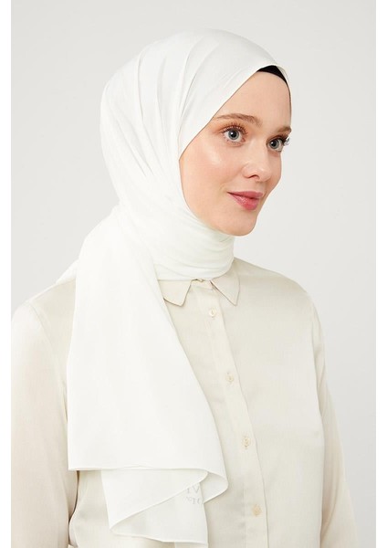 Beyaz Dama Desen Jakarlı Elegance Şal
