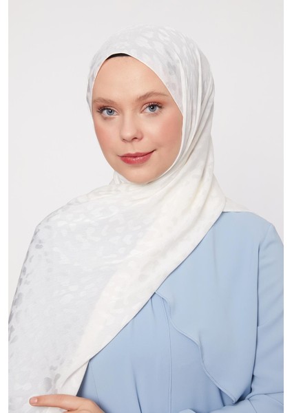 Kırık Beyaz Kendinden Desenli Jakar Capri Şal fiyatları