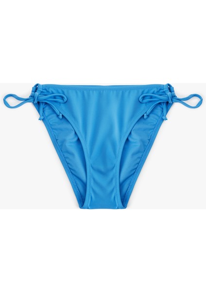 Astarlı Yanları Bağlamalı Ipli Bikini Altı
