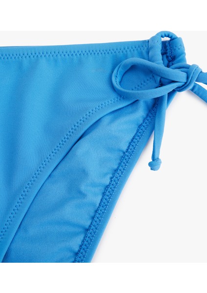 Astarlı Yanları Bağlamalı Ipli Bikini Altı modelleri