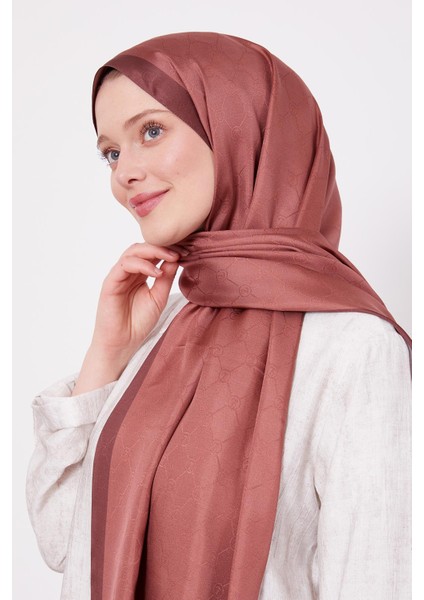 Menekşe Petek Desen Monogram Ipek Şal fiyatları