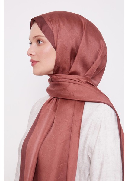 Menekşe Petek Desen Monogram Ipek Şal modelleri