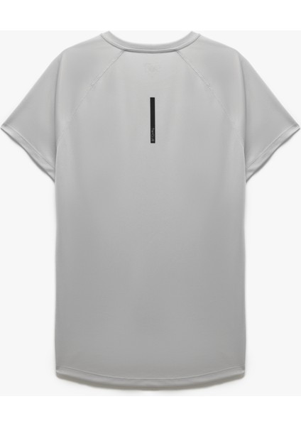 Kısa Kollu Bisiklet Yaka Reglan Kol Arkası Baskılı Slim Fit Spor Tişört