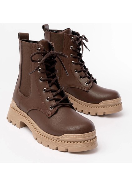2051-298 Kahverengi Düz Topuklu Bağcıklı Lastikli Günlük Kadın Bot modelleri