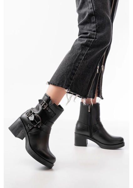 5109-3028 Siyah Toka Aksesuarlı Fermuarlı Topuklu Günlük Kadın Bot fiyatları