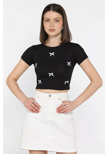 Kadın Bisiklet Yaka Fiyonklu Kaşkorse Crop Top Bluz P-00016174