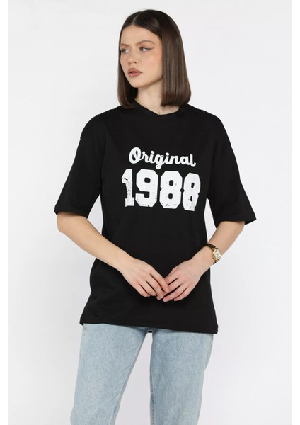 Kadın Ön Baskılı Bisiklet Yaka Oversize Tişört P-00016171