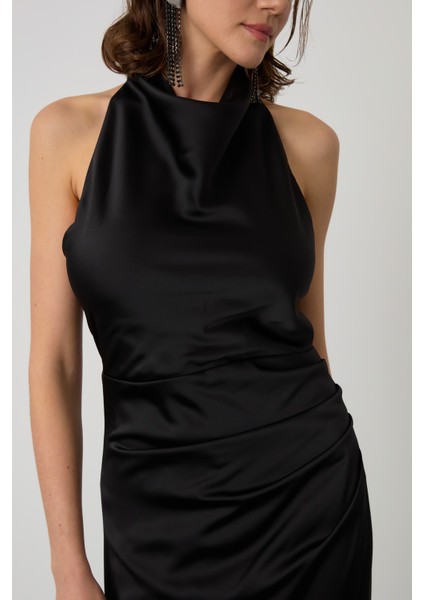 Kadın Siyah Sırt Dekolteli Uzun Saten Abiye Elbise fırsatları