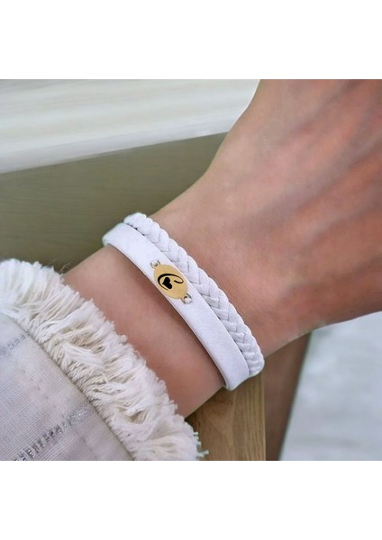 14 Ayar Altın Plakalı Oval Motifli Özgün Derili Kadınlara Harfe Özel Bileklik-380Harf-BEYAZ fiyatları