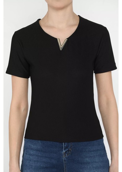 Kadın Gold Toka Detaylı Kendinden Çizgi Desenli Bluz P-00016133 modelleri