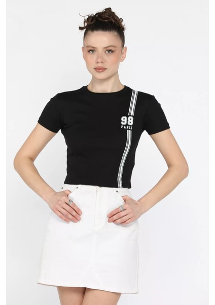 Kadın Bisiklet Yaka Baskılı Crop Top Tişört P-00016111