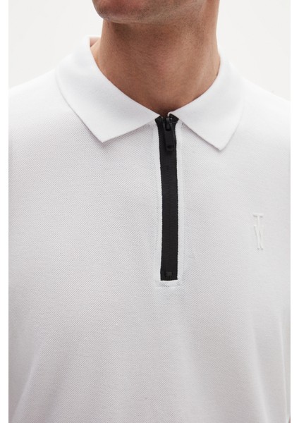 Slim Fit Beyaz Pike Dokulu Yarım Fermuarlı Polo Yaka T-Shirt 4EC14ORTFRPLO fiyatları