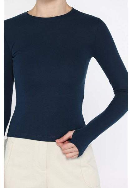 Kadın Bisiklet Yaka Parmak Geçirmeli Bluz P-00016039 modelleri