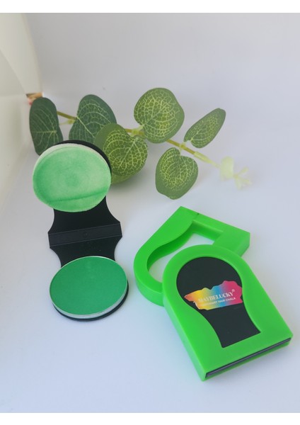 Yeşil Şaç Tebeşiri