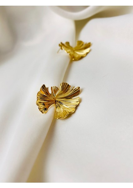 Gold Renk Ginkgo Yaprağı Formlu Küpe | Doğadan Ilham Alan Şık Tasarım Paslanmaz Çelik modelleri
