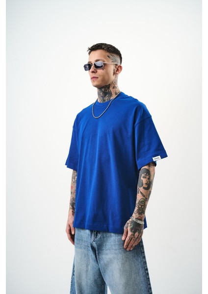 Erkek World Is Mine Baskılı Oversize T-Shirt Saks modelleri