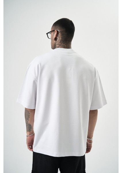 Erkek Trust Yazılı Oversize T-Shirt Siyah modelleri