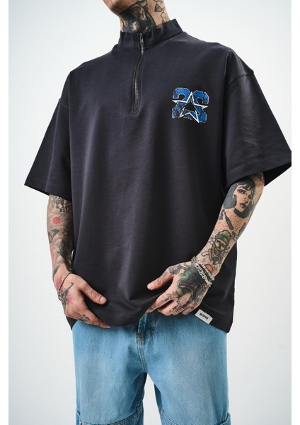 Erkek 22 Baskılı Yarım Fermuarlı Oversize T-Shirt Bej indirimleri